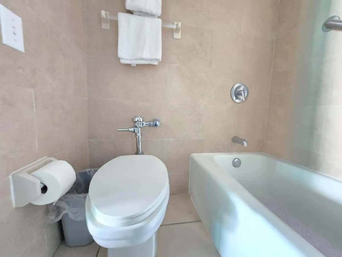 Steps From The Beach - Dining & Nightlife Nearby San Juan