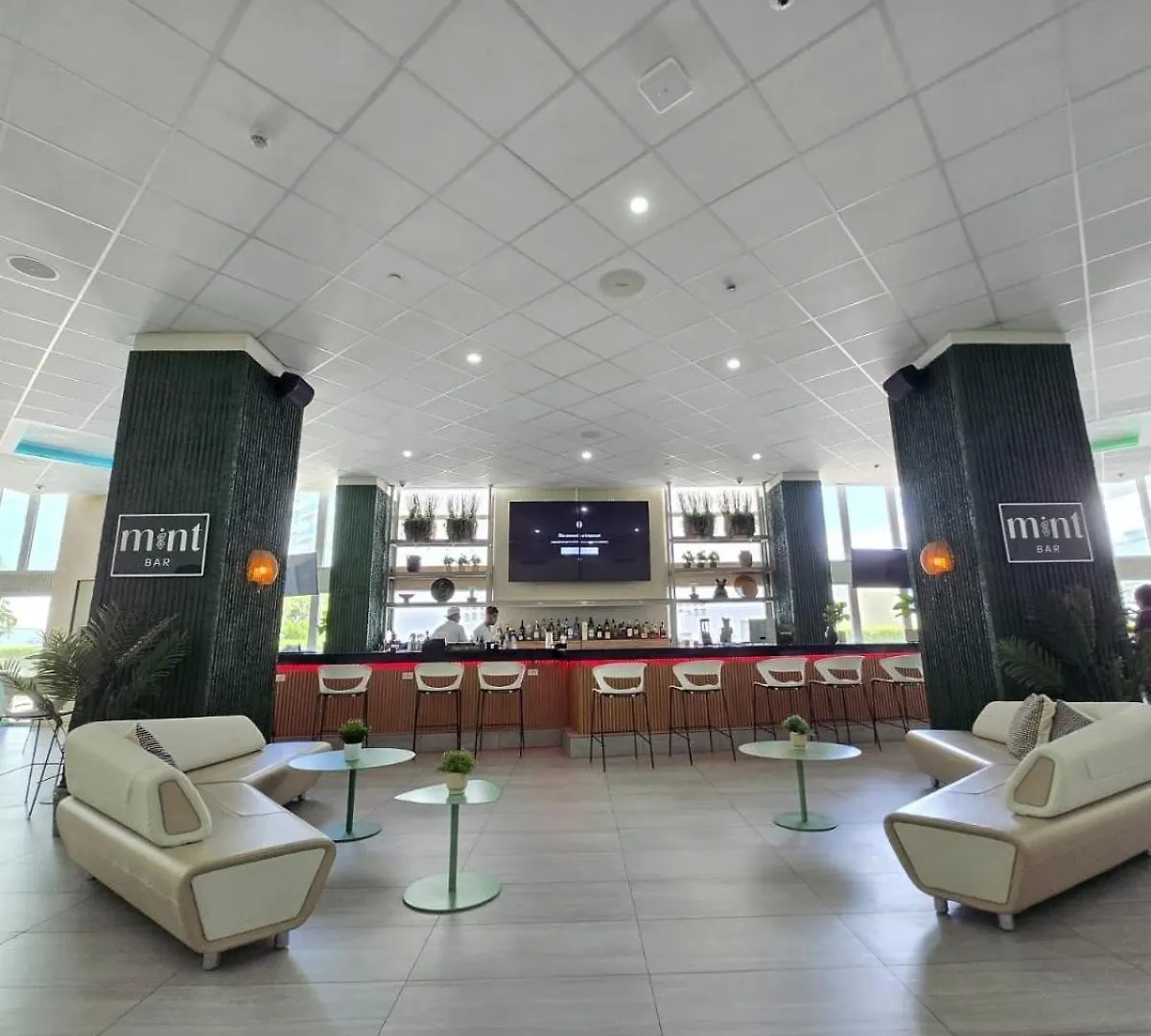 Apartment Steps From The Beach - Dining & Nightlife Nearby San Juan