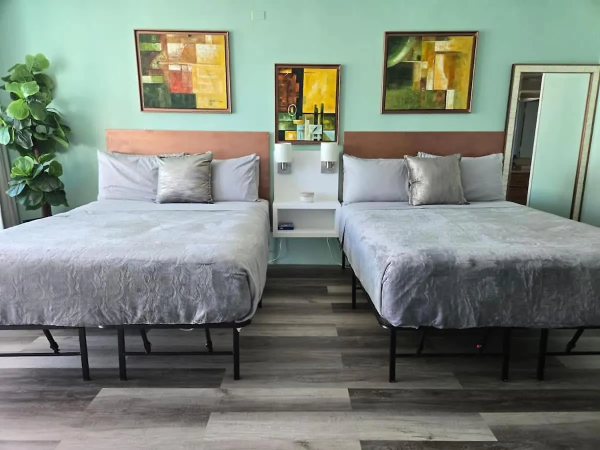 Apartment Steps From The Beach - Dining & Nightlife Nearby San Juan